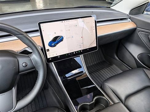 Used 2020 Tesla Model 3 Long Range AWD/4WD image 3