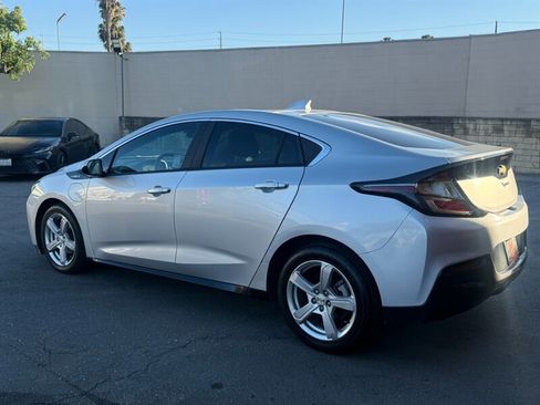 Used 2017 Chevrolet Volt LT FWD image 6