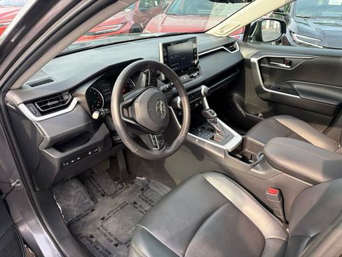 Certified 2022 Toyota RAV4 XLE Premium AWD/4WD image 23