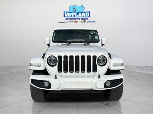 Certified 2021 Jeep Wrangler Unlimited Sahara image 33