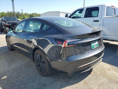Used 2025 Tesla Model 3 Long Range AWD/4WD image 7