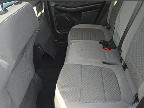 Used 2022 Ford Escape SE w/ SE Sport Appearance Package image 5