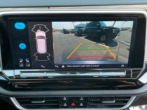 Used 2024 Volkswagen Atlas SE FWD image 26