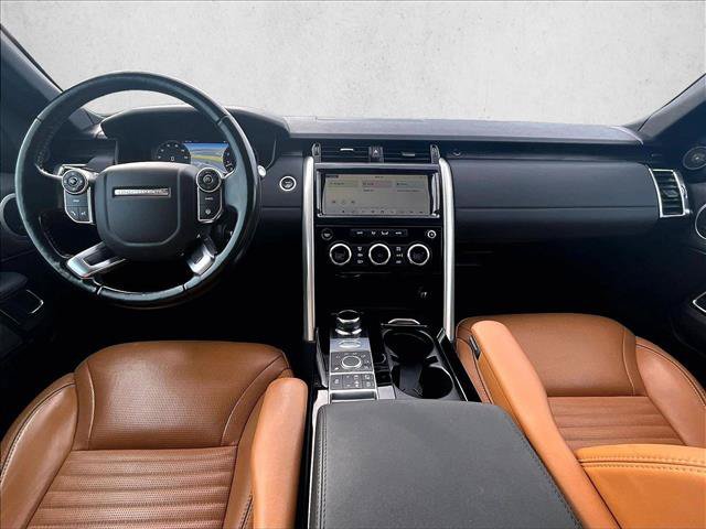 Used 2018 Land Rover Discovery HSE AWD/4WD image 15