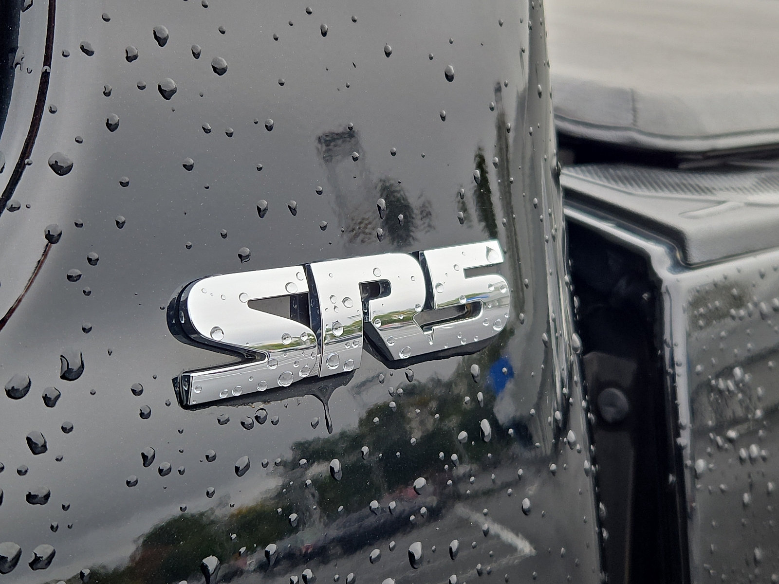 Used 2018 Toyota Tacoma SR5 w/ SR5 Appearance Package (SM) AWD/4WD image 29