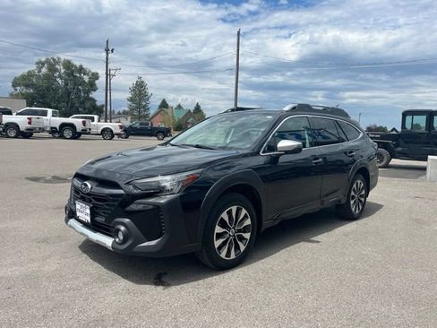 Used 2023 Subaru Outback Touring XT AWD/4WD image 3