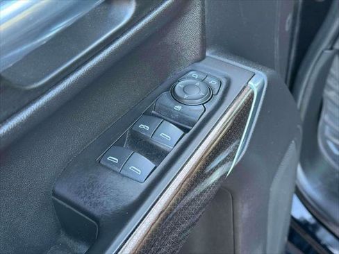 Used 2020 Chevrolet Silverado 1500 LT w/ Convenience Package image 16