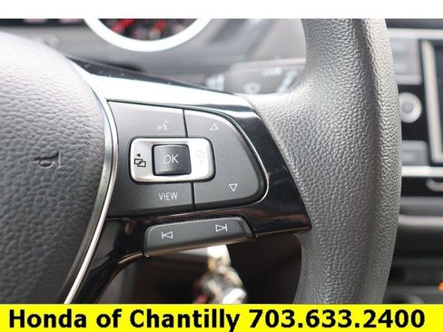 Used 2021 Volkswagen Tiguan S FWD image 13