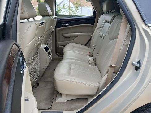 Used 2010 Cadillac SRX Luxury FWD image 6