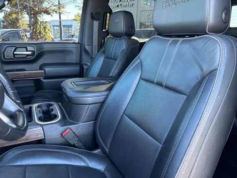 Used 2019 Chevrolet Silverado 1500 High Country AWD/4WD image 13