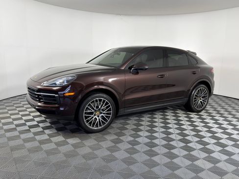 Used 2021 Porsche Cayenne Coupe image 1