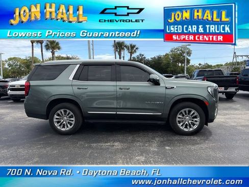 Used 2023 GMC Yukon SLT w/ SLT Premium Package AWD/4WD image 13