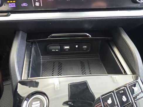 Certified 2023 Kia Sportage EX AWD/4WD image 22