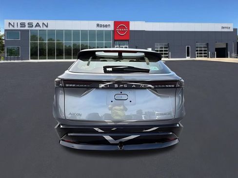Used 2023 Nissan Ariya FWD image 30