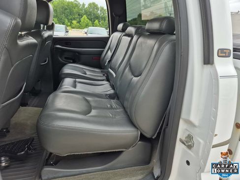 Used 2005 Chevrolet Silverado 3500 4x4 Crew Cab image 22