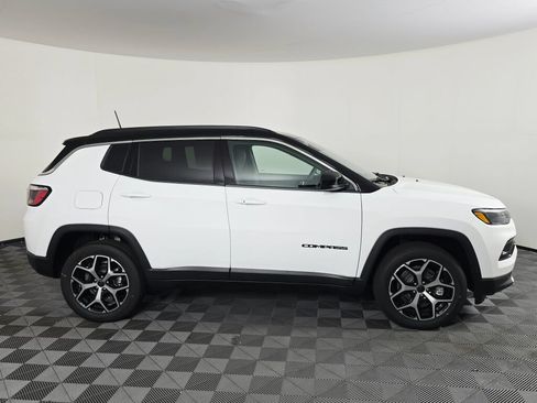 New 2026 Jeep Compass Limited AWD/4WD image 3