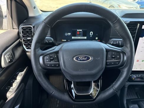 Used 2024 Ford Ranger Lariat w/ Trailer Tow Package AWD/4WD image 13