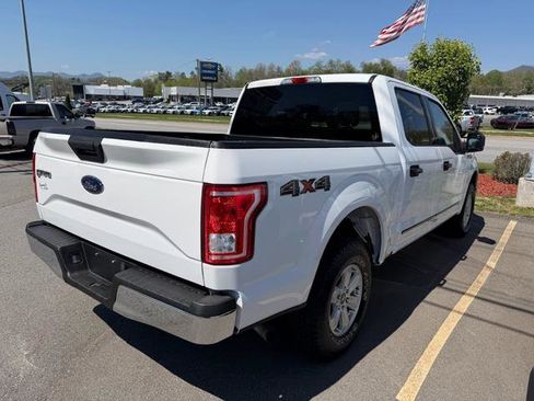 Used 2017 Ford F150 XLT image 4