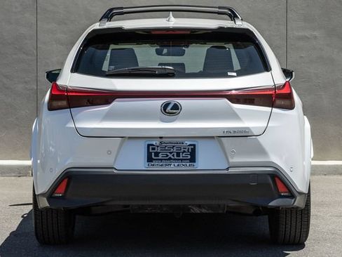 Used 2025 Lexus UX 300h FWD w/ Accessory Package (Z2) image 4