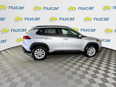 Used 2022 Toyota Corolla Cross LE w/ Moonroof Package AWD/4WD image 8