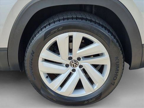 Used 2023 Volkswagen Atlas Cross Sport SE FWD image 22