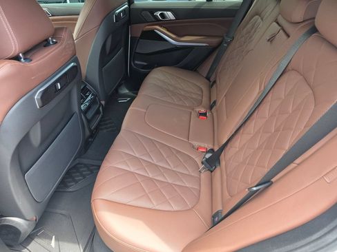 Certified 2024 BMW X5 xDrive40i w/ Premium Package AWD/4WD image 13