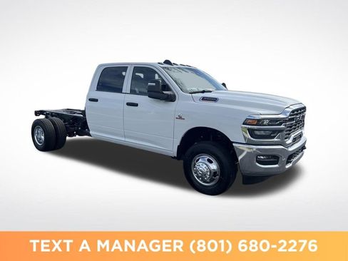 New 2026 RAM 3500 Tradesman w/ Chrome Appearance Group A AWD/4WD image 7