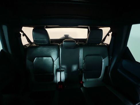 Used 2022 Ford Bronco Black Diamond w/ Sasquatch Package image 33