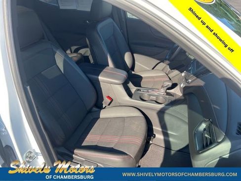 Used 2022 Chevrolet Equinox RS FWD image 16