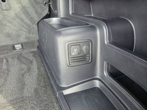 Used 2019 Toyota 4Runner SR5 image 32