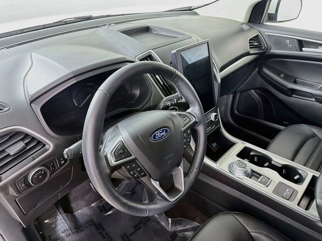 Used 2024 Ford Edge SEL w/ Convenience Package AWD/4WD image 9