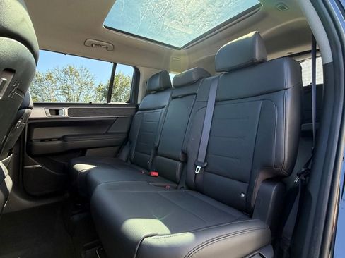 Used 2025 Hyundai Santa Fe Limited image 15