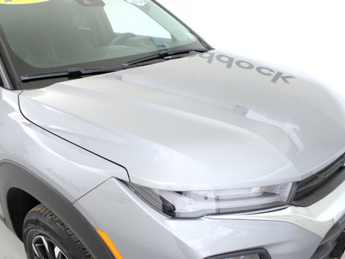 Used 2023 Chevrolet TrailBlazer LT image 30