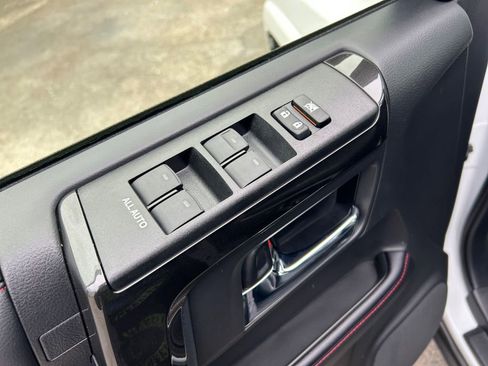 Used 2024 Toyota 4Runner TRD Off-Road Premium image 24