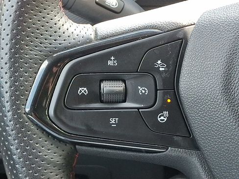 Used 2023 Chevrolet TrailBlazer RS FWD image 21