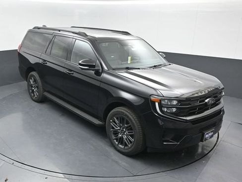 New 2026 Ford Expedition Max Platinum w/ Stealth Appearance Package image 9