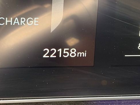 Used 2024 Kia EV9 GT-Line AWD/4WD image 26