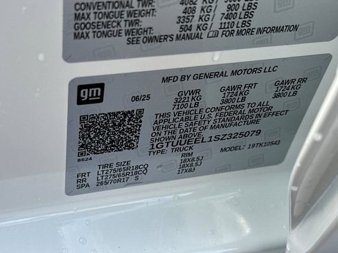 Certified 2025 GMC Sierra 1500 AT4 image 29