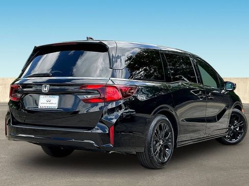 Used 2026 Honda Odyssey Sport-L image 5