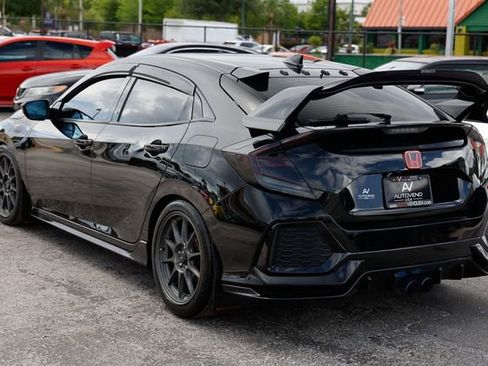 Used 2018 Honda Civic Sport image 8