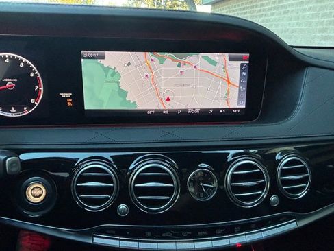 Used 2018 Mercedes-Benz S 560 4MATIC Sedan image 50