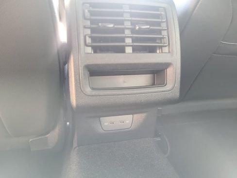 Used 2024 Volkswagen GTI SE FWD image 33
