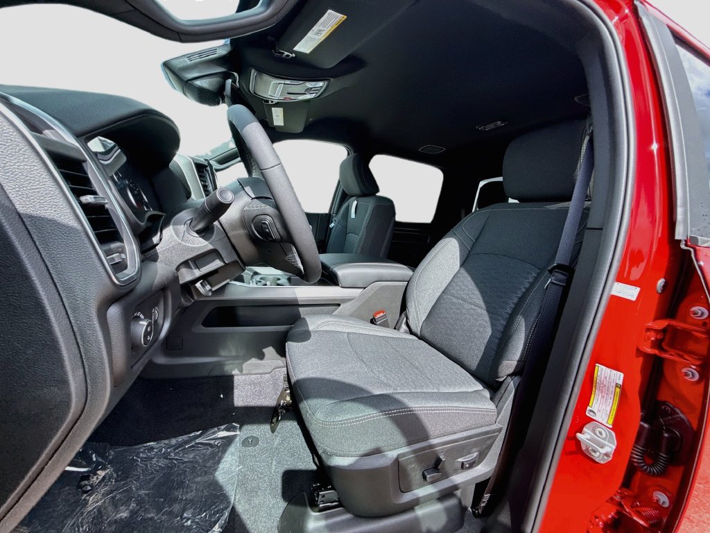 New 2027 RAM 3500 Big Horn AWD/4WD image 22