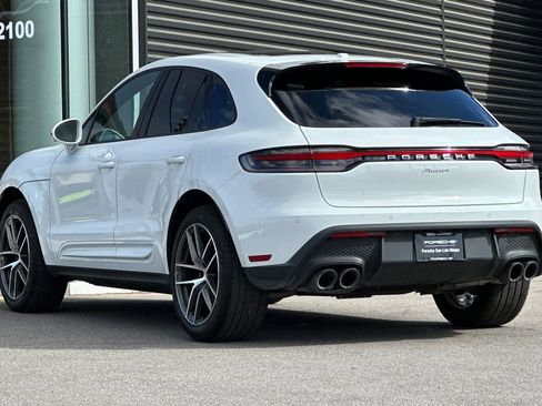 Used 2025 Porsche Macan image 3