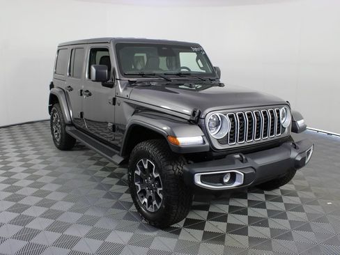 New 2026 Jeep Wrangler Unlimited Sahara AWD/4WD image 24