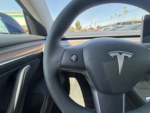 Used 2023 Tesla Model 3 Standard Range RWD image 24