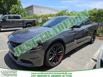 Used 2018 Dodge Charger SXT w/ Blacktop Package