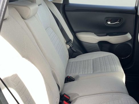 Used 2025 Honda HR-V LX image 17