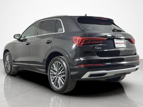 Used 2022 Audi Q3 2.0T Premium w/ Convenience Package AWD/4WD image 3