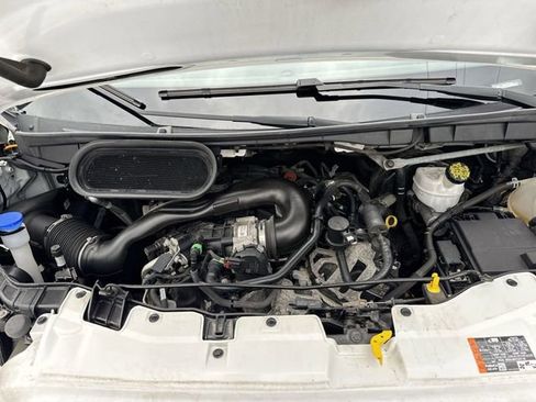 Used 2022 Ford Transit 350 XLT image 26